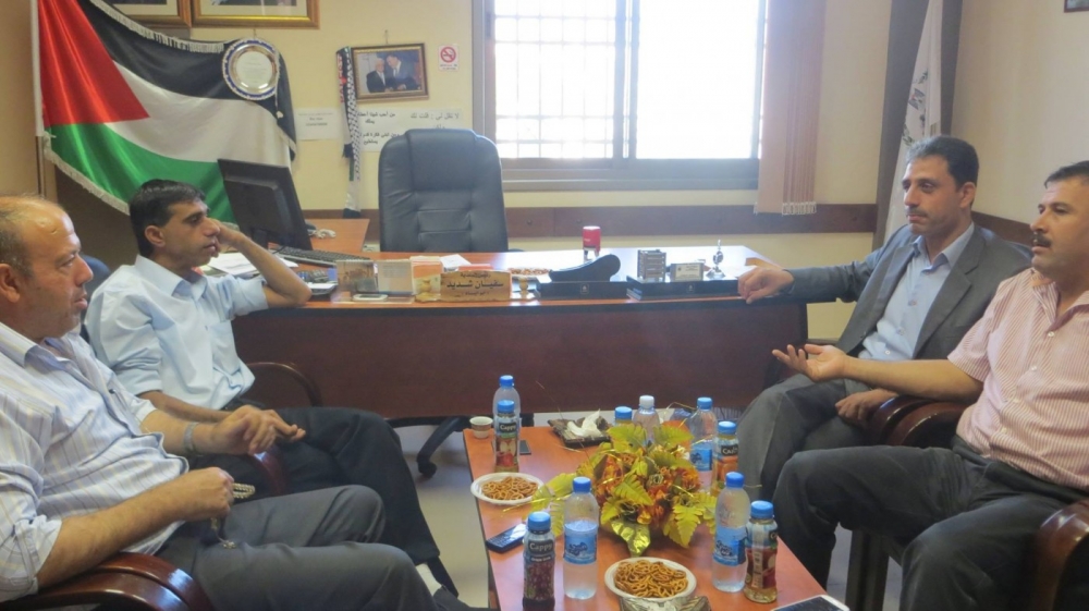 اجتماع مع البلديات المجاورة