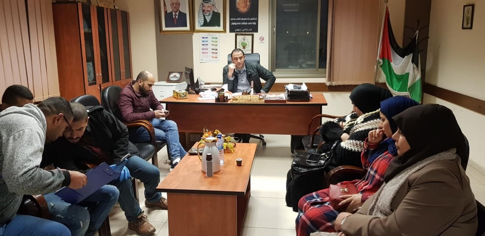 عقد يوم امس في بلدية علار الاجتماع الاول للجنة الطوارئ والاسناد التي تم تشكيلها في بلدة علار .