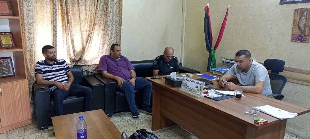 زار اليوم السيد بدر خندقجي رئيس بلدية علار سيادة العقيد نضال زبادي