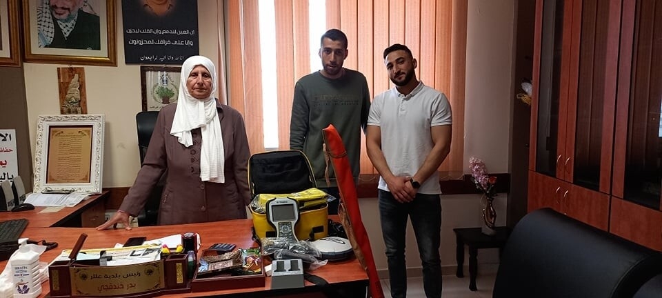 استلام جهاز GPS لاعمال المساحة